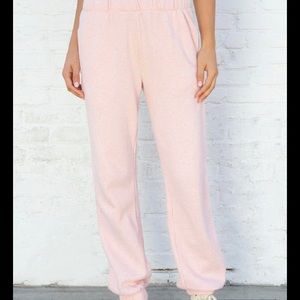 🍋Brandy Melville Rosa Sweatpants